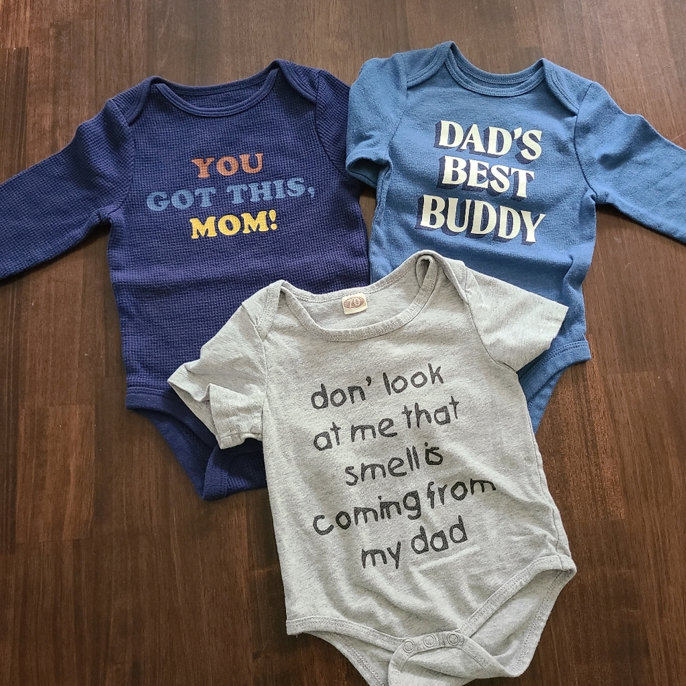 6mo onesies, mom and dad